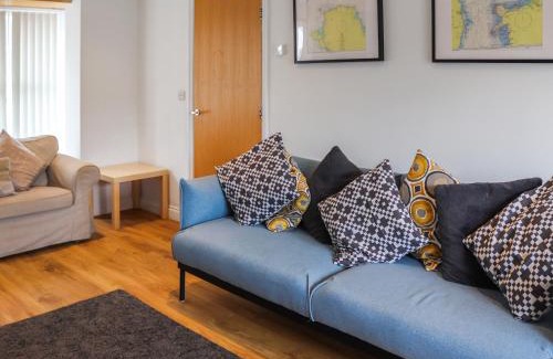 Trearddur Bay House | Dolphin