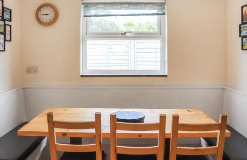 Trearddur Bay House | Dolphin