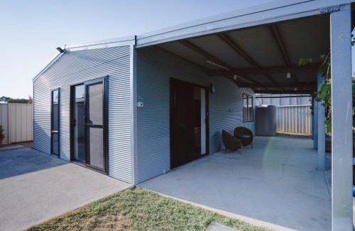 Aldinga Beach House | Dolphin Guesthouse