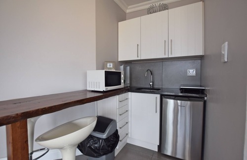 Vermont Apartment | Dolphin House Apartments