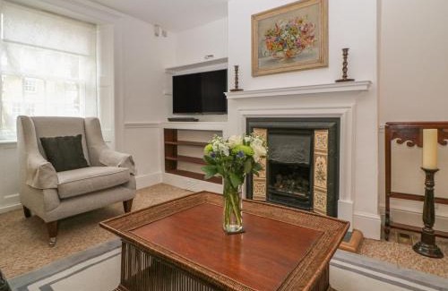 Burford House | Dolphin House