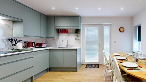 Penmaenmawr House | Dolphin House