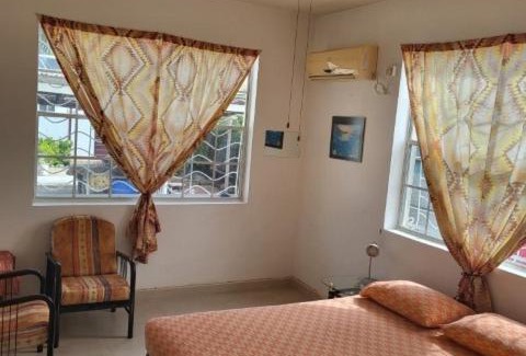 Dover House | Dolphin Inn Guesthouse & Apartments