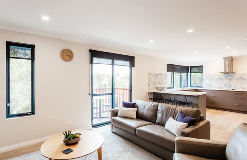 Middleton Beach Apartment | Dolphin Lodge