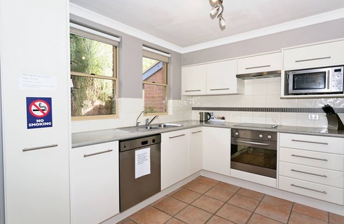 Middleton Beach Apartment | Dolphin Lodge