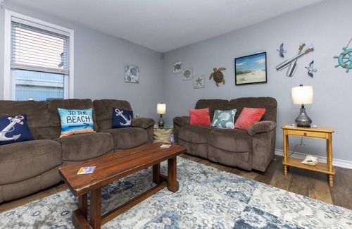 City-by-the Sea House | Dolphin Paradise | Pet Friendly + Water Views