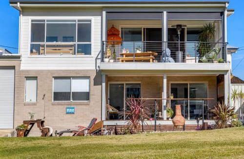 Fishermans Bay Apartment | Dolphin Studio Suite