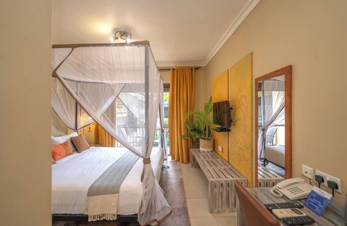 Bugolobi Hotel | Dolphin Suites