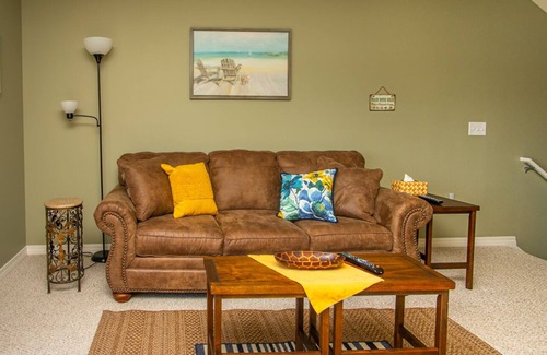Innerarity Townhomes House | Dolphin Watch: Waterfront Unit with 2 Kayaks!