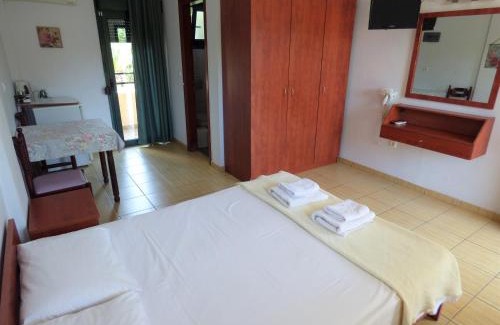 Thasos Town Apartment | Dolphins Apartments & Rooms