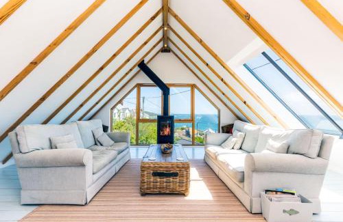 Coverack House | Dolphins