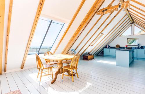Coverack House | Dolphins
