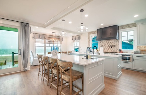 Pawleys Island House | Dolphinview on Pawleys Island With Creek Dock, Oceanfront & More!