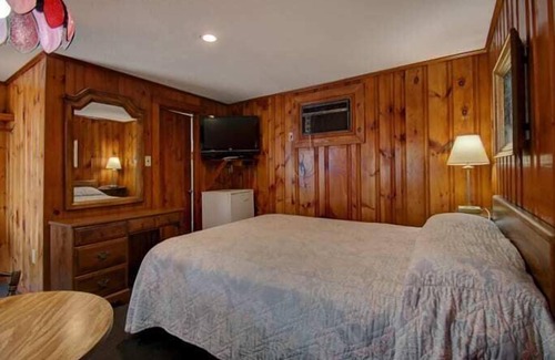 Hampton Hotel | Dolphyn Motel