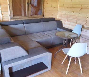 Masłow Bed & Breakfast | Dom Pod Dębami
