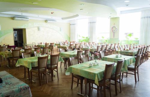 Szczytna Resort | Dom Wczasowy KAMELA