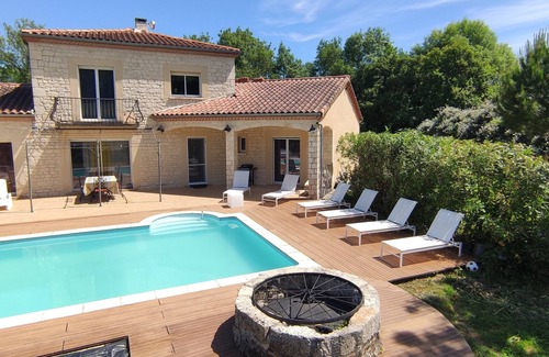 Saint-Hilaire-de-Lusignan House | Domaine de Bernassa - Privacy and calm in the heart of 20 hectares of nature.