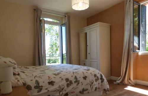 Saint-Pardoux-l'Ortigier Cottage | Domaine de Courolle, Piscine Interieure-spa-sauna