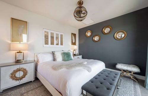 Temecula Bed & Breakfast | Domaine Chardonnay, one of Temecula Wine Country's premier residential properties, is an exclusive, privately operating, winery estate Bed & Breakfast with 3 beautifully appointed, independent guest suites for overnight accommodations, each featuring
