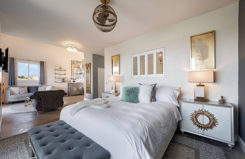 Temecula Bed & Breakfast | Domaine Chardonnay, one of Temecula Wine Country's premier residential properties, is an exclusive, privately operating, winery estate Bed & Breakfast with 3 beautifully appointed, independent guest suites for overnight accommodations, each featuring