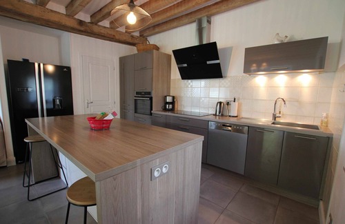 Averdon House | Domaine de Champouteau - LA BERGERIE - Large charming gîte 5* 10 people