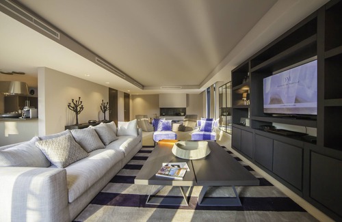 Les Baux-de-Provence Hotel | Domaine de Manville