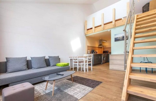 Echarvines Apartment | Domaine Des Écuries