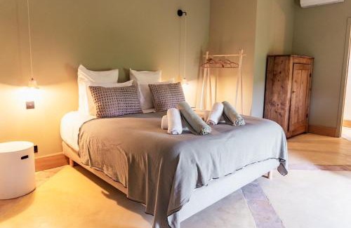 La Garde-Adhemar House | Domaine des Terres Noires
