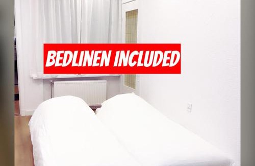 Watervogelbuurt Apartment | DomCity Apt Near Amsterdam Bikes Included One mile to City Centre