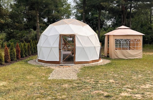 South Haven Cabin | Dome #10 - Dome Haven Glamping