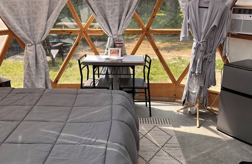 South Haven Cabin | Dome #5 - Dome Haven Glamping - South Haven