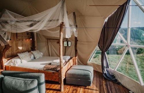 Yarmouth Apartment | Dome Meadow 5 With Log Burning Tub At Tapnell Farm