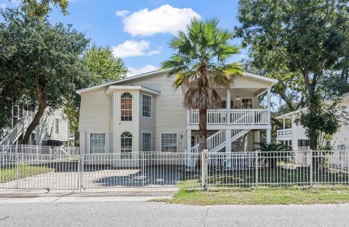 Surfside Beach House | Domingos Beach Bungalow- The Coffee House