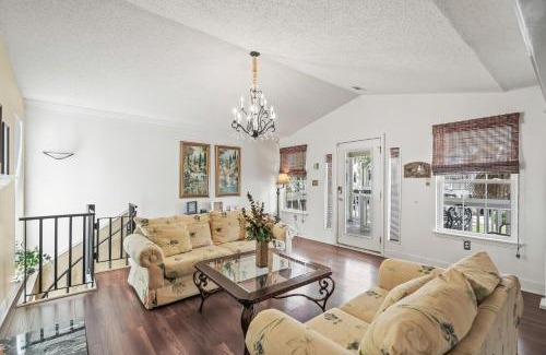 Surfside Beach House | Domingos Beach Bungalow- The Coffee House