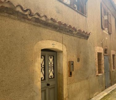 Cahors Old Town Apartment | Dominici 1-CahorsCityStay-Centre Clim Netflix
