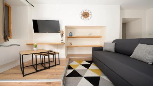 Cahors Old Town Apartment | Dominici 2- CahorsCityStay- Parking Wifi Netflix