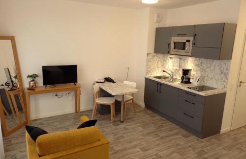 Serris Apartment | DOMITYS SARIA