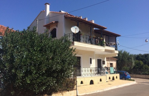 Petrochori Apartment | Domizil mit Meerblick 5 Min.vom Strand Kosteloser Parkplatz Davor