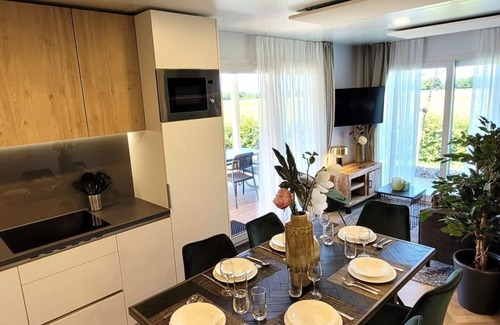 Houthem House | Domus 4+2 by Interhome