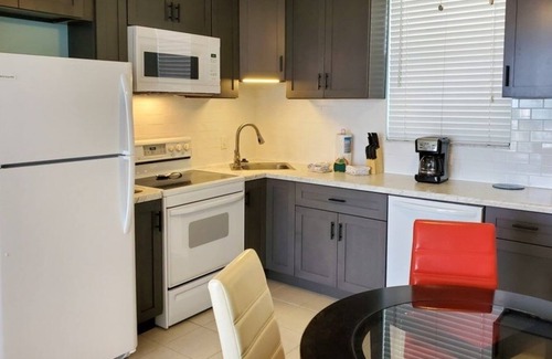 Bonita Springs Condo | Don's Bonita Beach & Tennis Club 1 Bedroom Condo by Redawning
