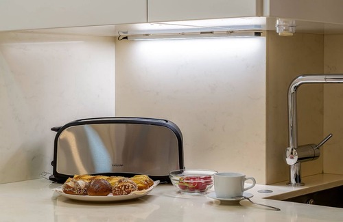 el Fort Pienc Apartment | Don't hesitate, this apartment is ideal for enjoying Barcelona with your family or colleagues. You'll find everything you need for a comfortable stay.This 90m2 apartment is extraordinarily well located, near metro and tram Monumental. You will stay in on