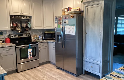 Ozona House | Don't worry beach happy