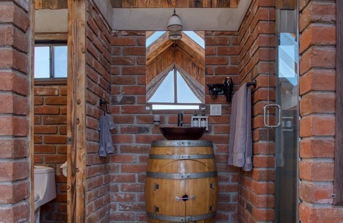 Valle de Guadalupe Hotel | Don Tomas Viñedo Cabañas