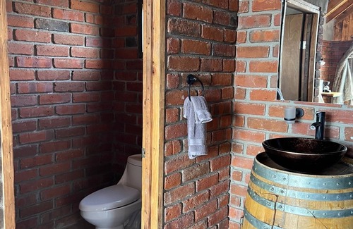 Valle de Guadalupe Hotel | Don Tomas Viñedo Cabañas