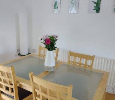 Newcastle Apartment | Donard Holidays
