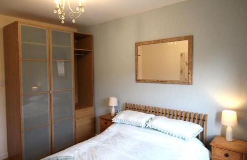 Doncaster Apartment | Doncaster Central Apartment Sleeps 5 Very Quiet