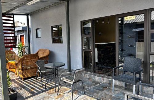 Rustenburg House | DonDave Guesthouse