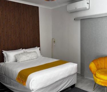 Rustenburg House | DonDave Guesthouse