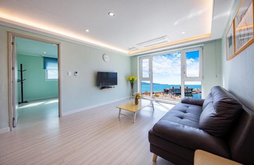 Donghae House | Donghae Goldenview Pension