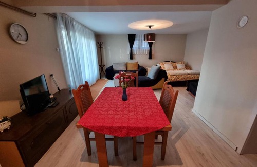 Paracin Apartment | Donna Apartman
